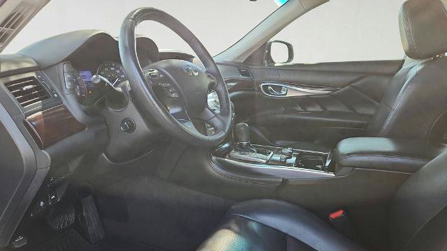 Used 2017 INFINITI Q70 L 3.7 RWD image 9