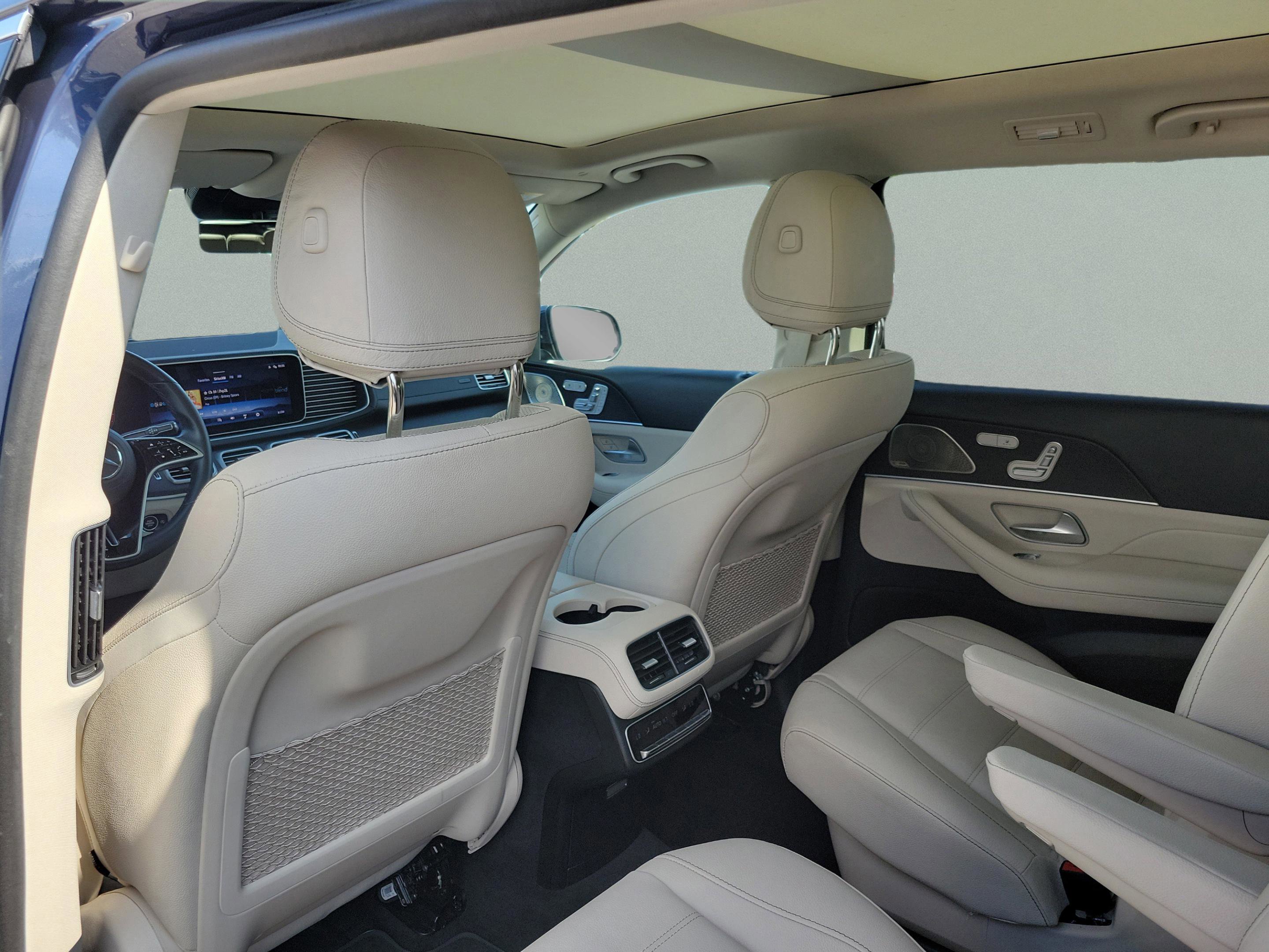 Used 2024 Mercedes-Benz GLS 450 4MATIC image 22