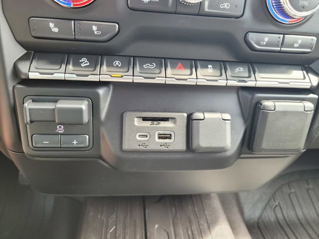 Used 2021 GMC Sierra 1500 SLT w/ X31 Off-Road Package AWD/4WD image 24