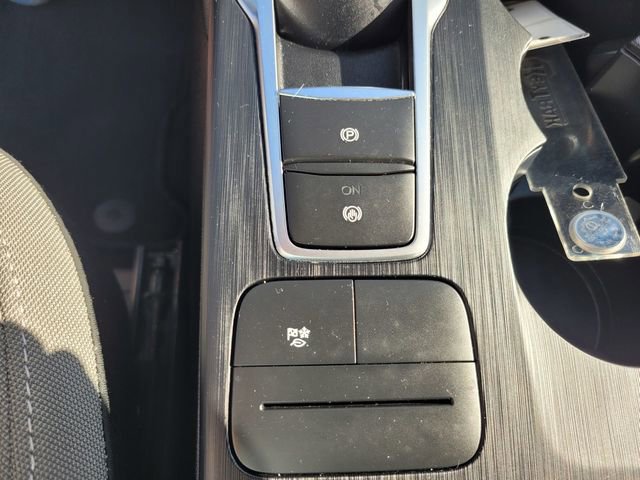 Certified 2022 Ford Escape SE image 25