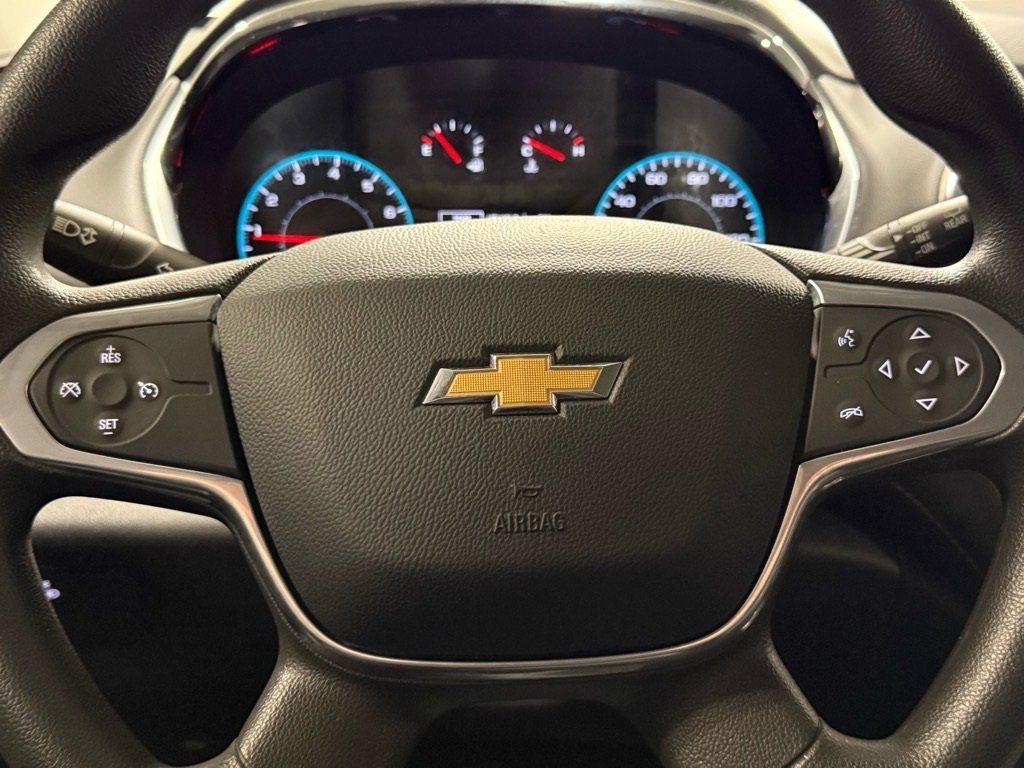 Used 2021 Chevrolet Traverse LS image 24