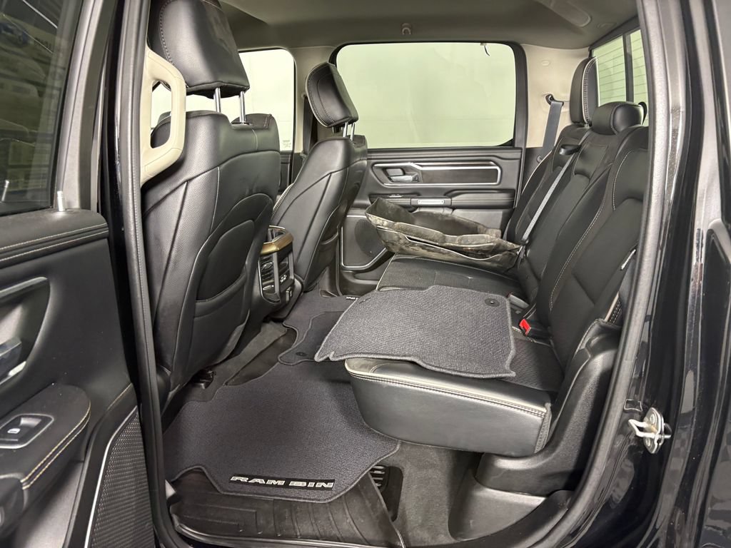 Used 2022 RAM 1500 Laramie AWD/4WD image 28