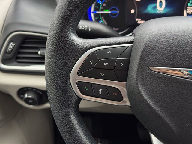 Used 2019 Chrysler Pacifica Touring Plus FWD image 27