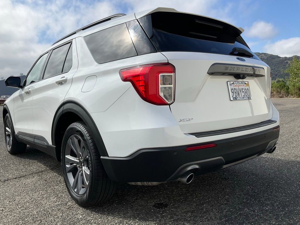 Certified 2022 Ford Explorer XLT w/ Equipment Group 202A image 10