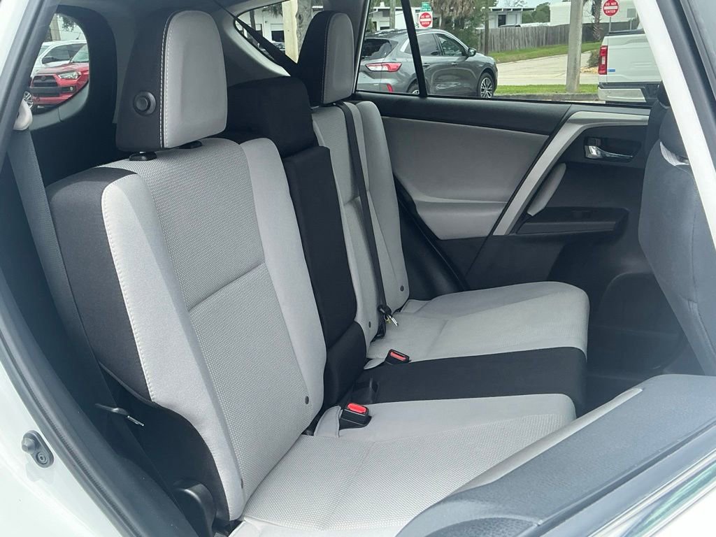 Used 2017 Toyota RAV4 XLE FWD image 23