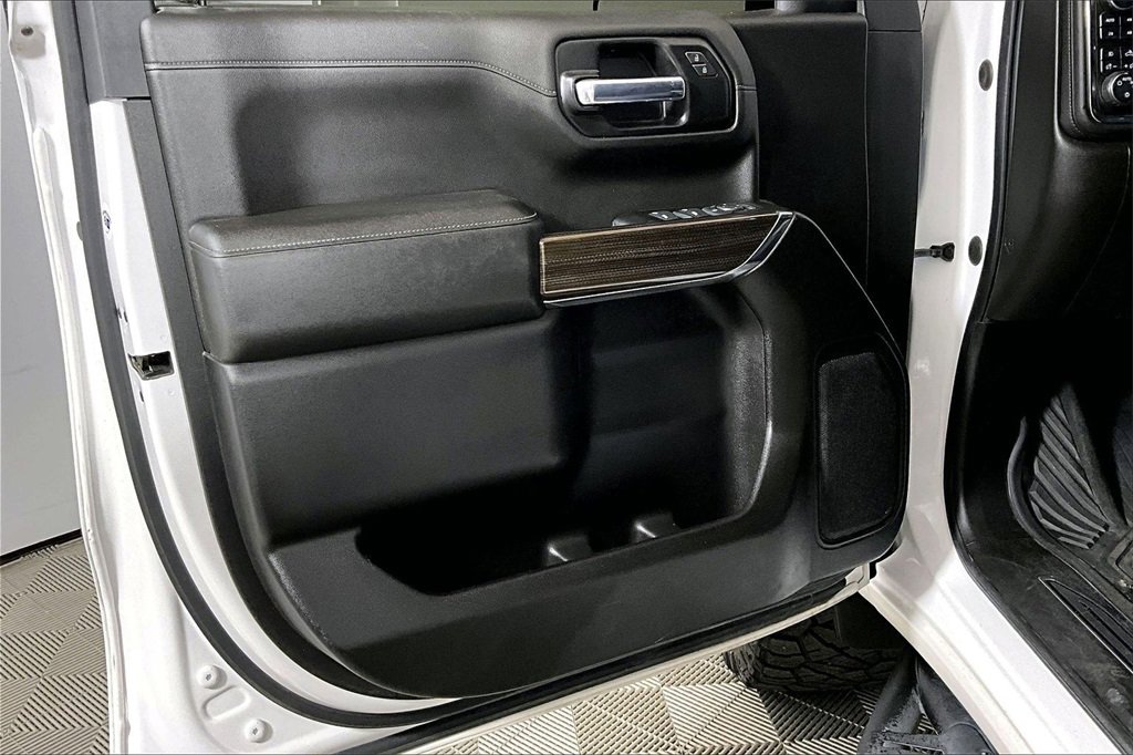 Used 2021 Chevrolet Silverado 1500 LT Trail Boss w/ Bed Protection Package image 18