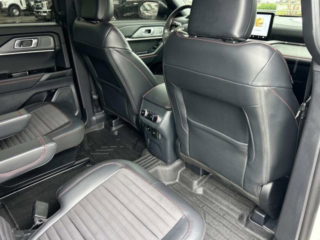 Certified 2025 Ford Explorer ST-Line AWD/4WD image 27