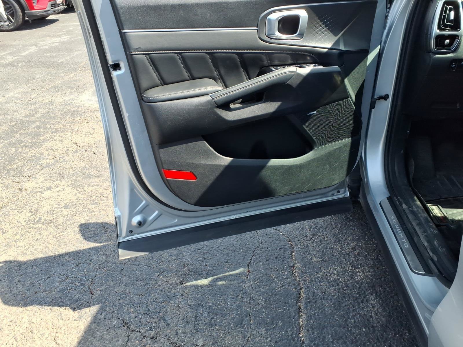 Used 2021 Kia Sorento SX FWD image 12