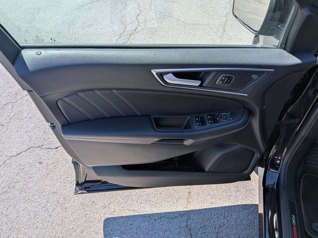 Certified 2023 Ford Edge ST AWD/4WD image 6