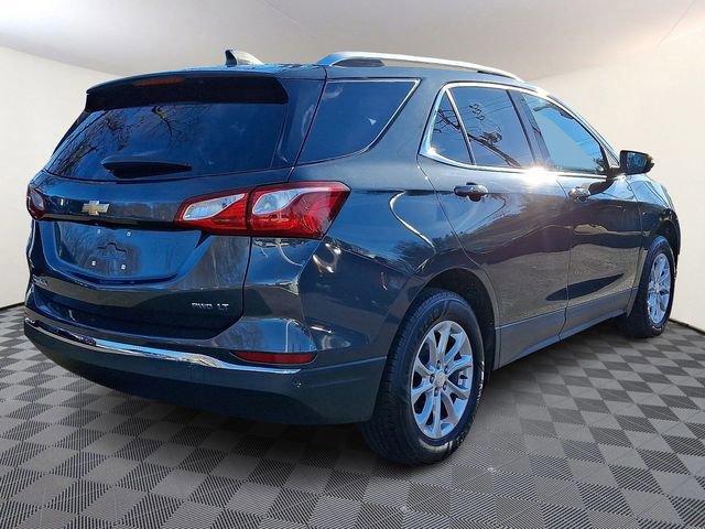 Used 2019 Chevrolet Equinox LT w/ Sun & Navigation Package image 4