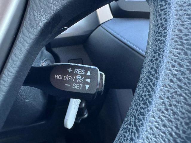 Used 2018 Toyota RAV4 LE w/ All Weather Liner Package image 21