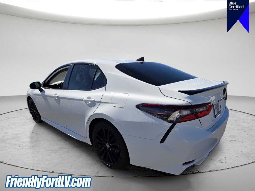 Used 2023 Toyota Camry SE FWD image 4
