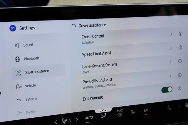 Certified 2025 Ford Expedition Platinum w/ Driver's Package image 39