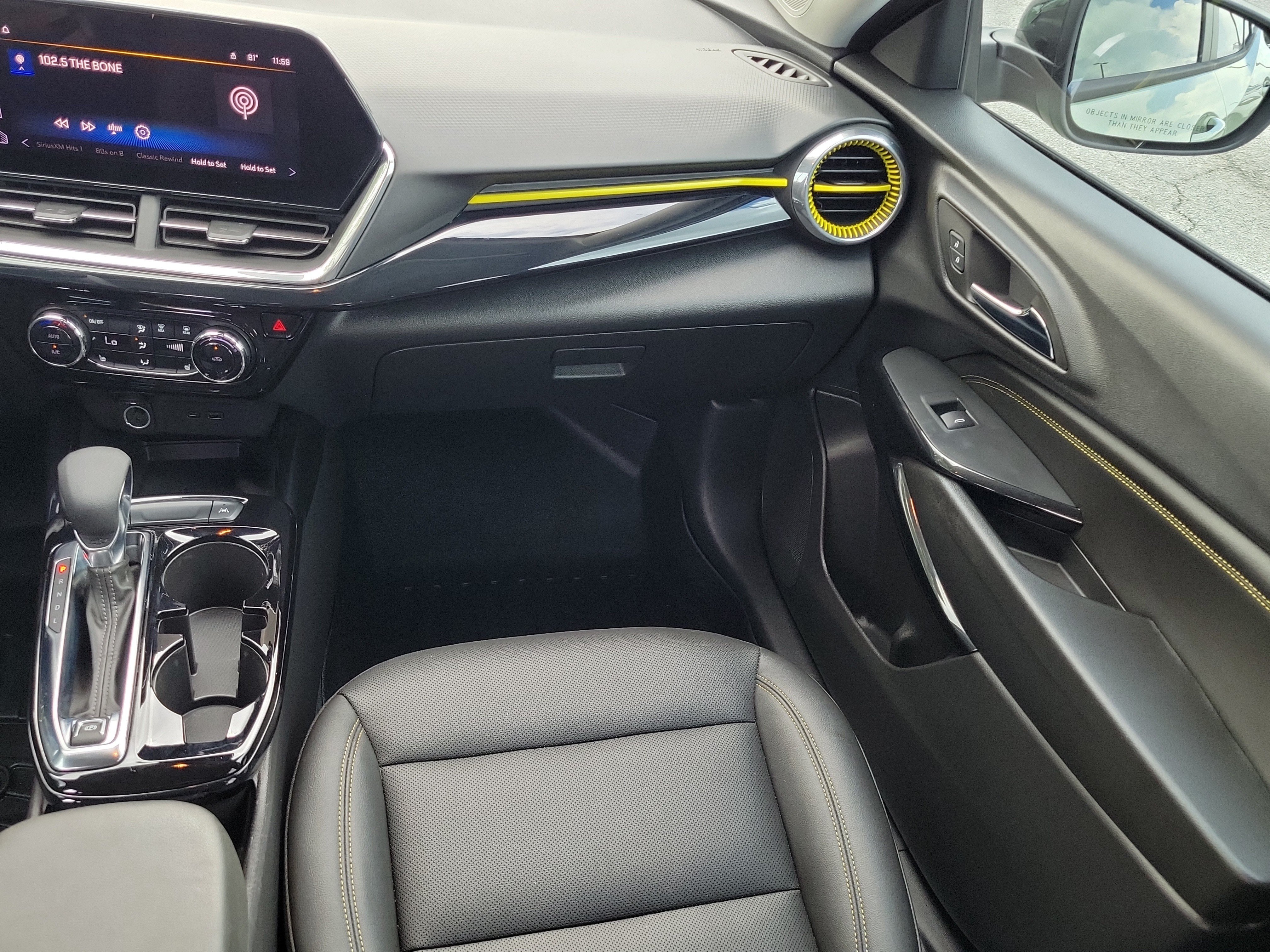 Used 2024 Chevrolet Trax ACTIV w/ Sunroof Package FWD image 16