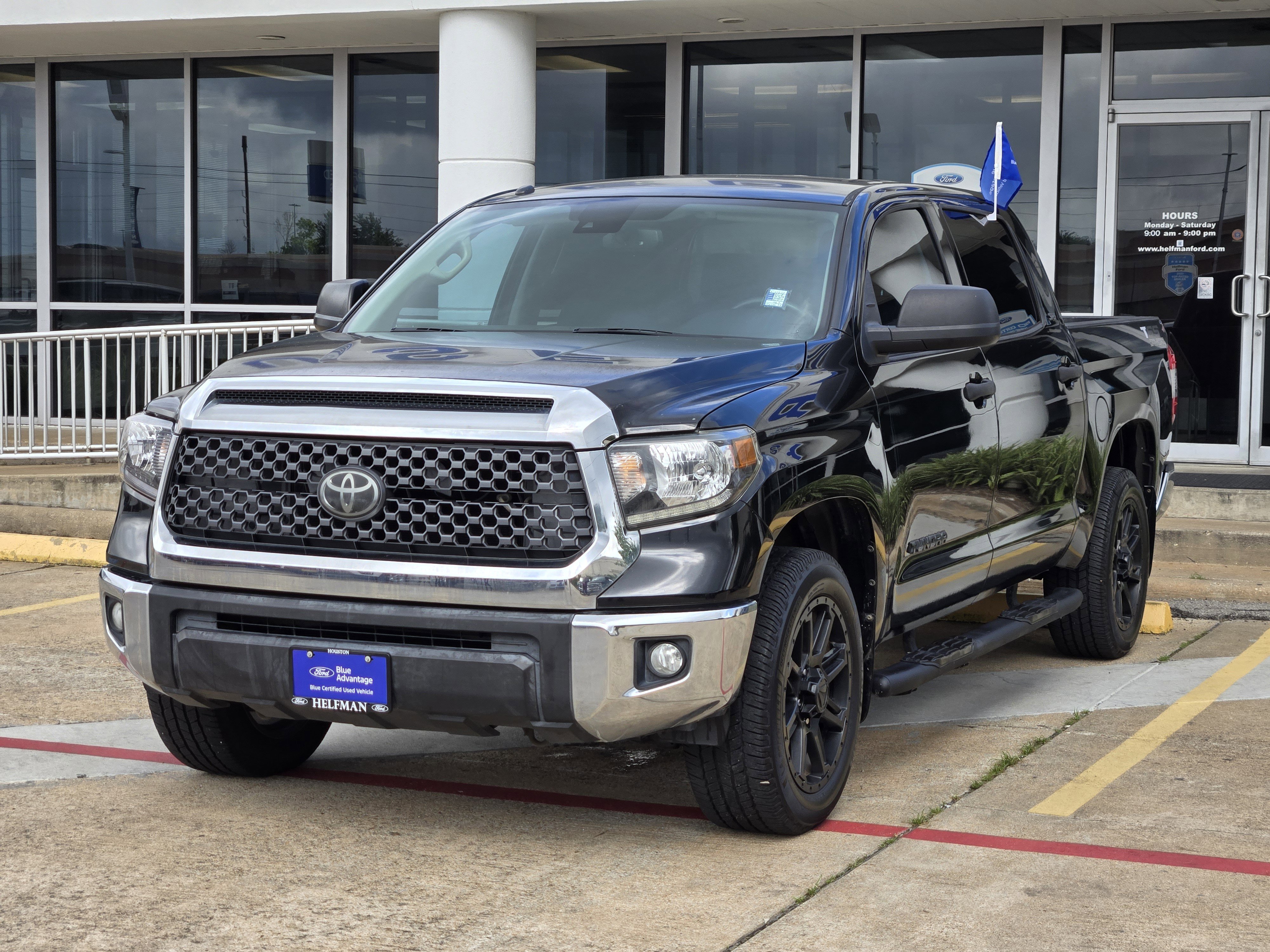 Used 2018 Toyota Tundra SR5 w/ SR5 Upgrade Package RWD image 2