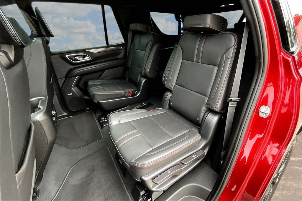 Used 2023 Chevrolet Tahoe RST w/ Luxury Package AWD/4WD image 24