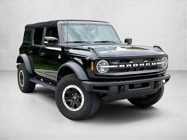 Certified 2023 Ford Bronco Outer Banks w/ Sasquatch Package AWD/4WD image 11
