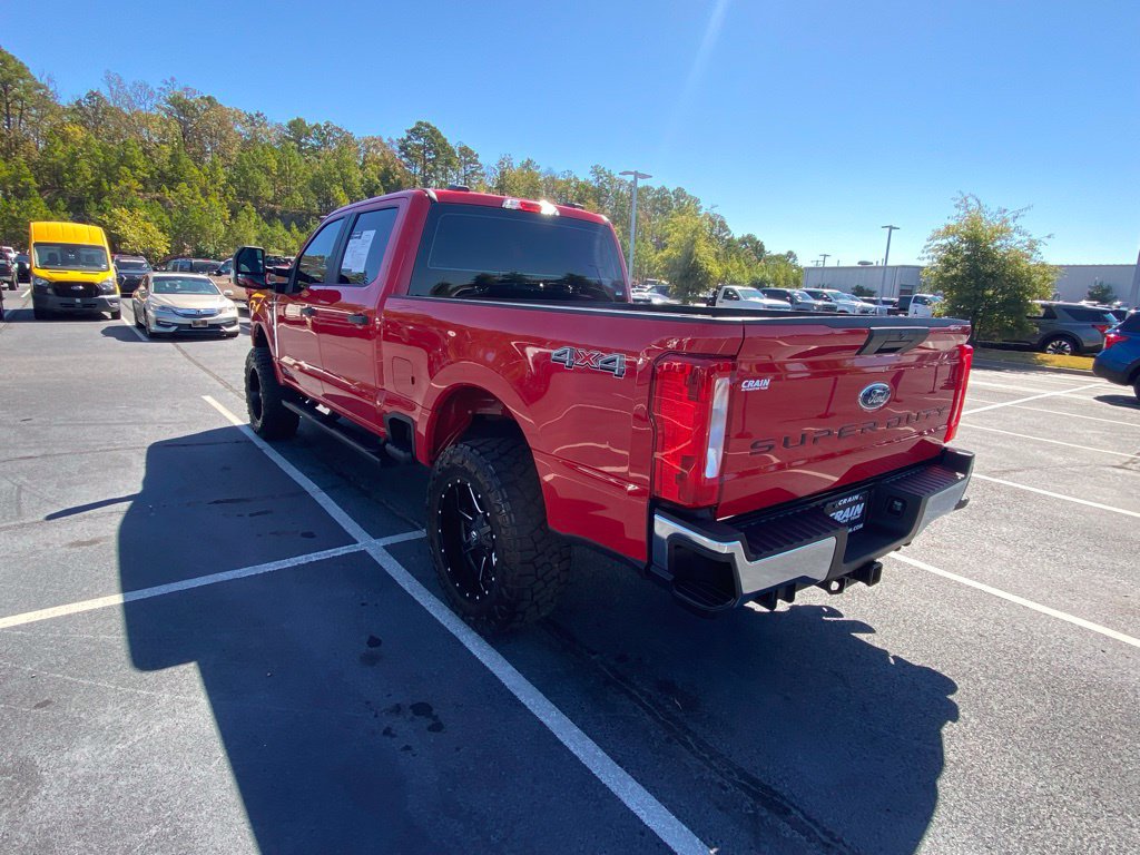Certified 2025 Ford F250 XL w/ XL Chrome Package AWD/4WD image 5