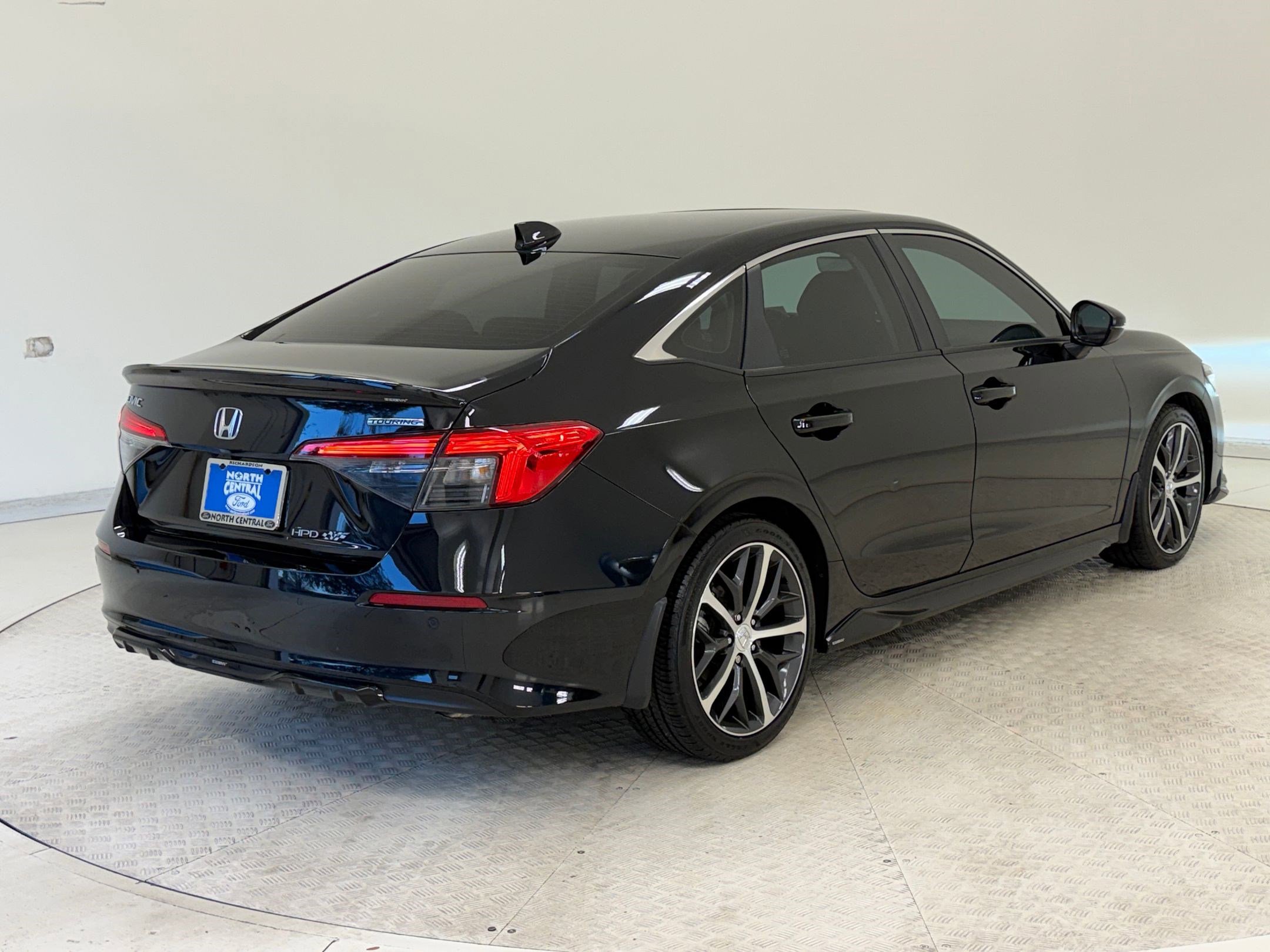 Used 2024 Honda Civic Touring image 4