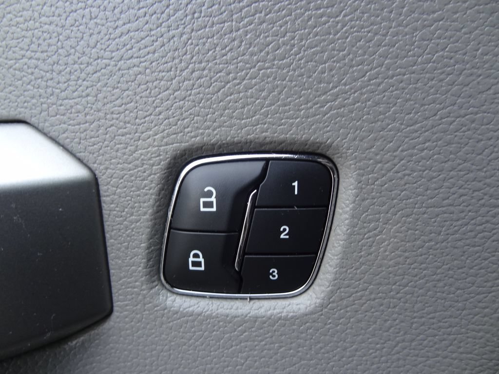 Certified 2019 Ford F150 Lariat AWD/4WD image 15