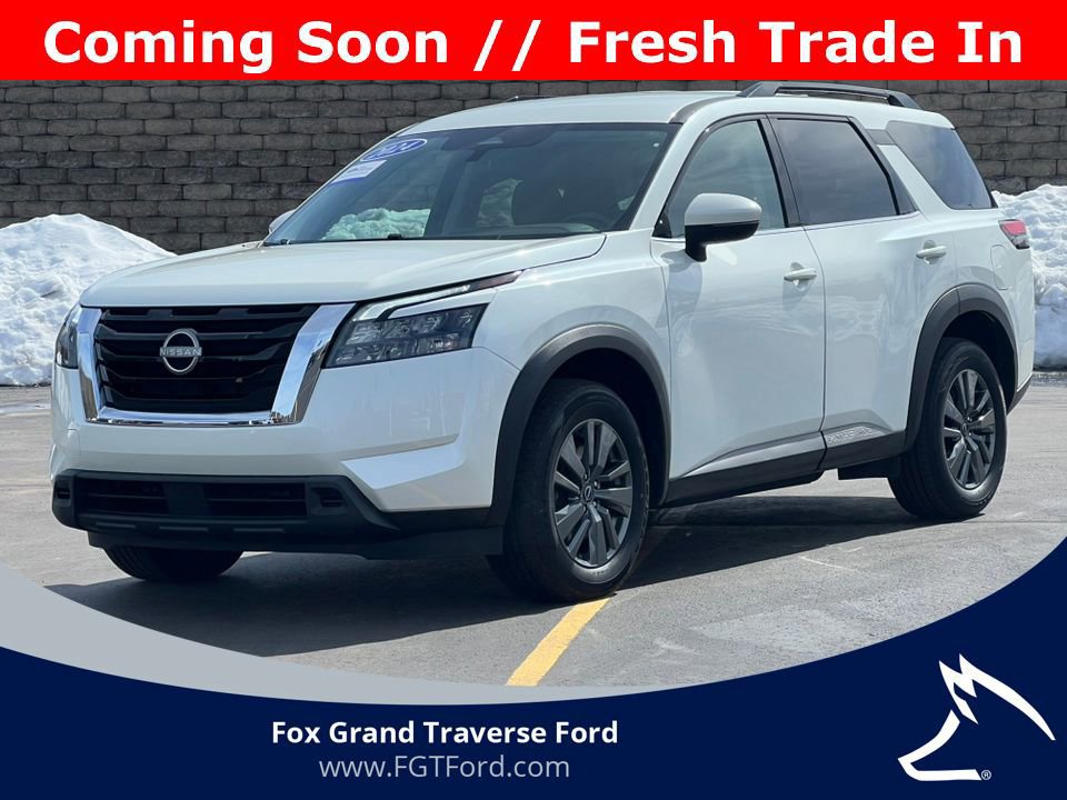 Used 2024 Nissan Pathfinder SV image 6
