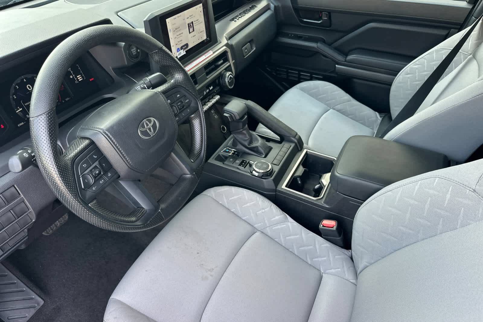 Used 2026 Toyota Tacoma SR5 AWD/4WD image 12