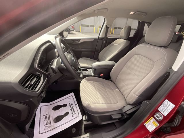 Certified 2022 Ford Escape SE w/ Cold Weather Package AWD/4WD image 12