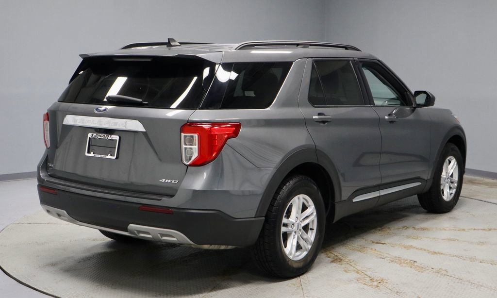 Certified 2023 Ford Explorer XLT w/ Equipment Group 202A AWD/4WD image 12