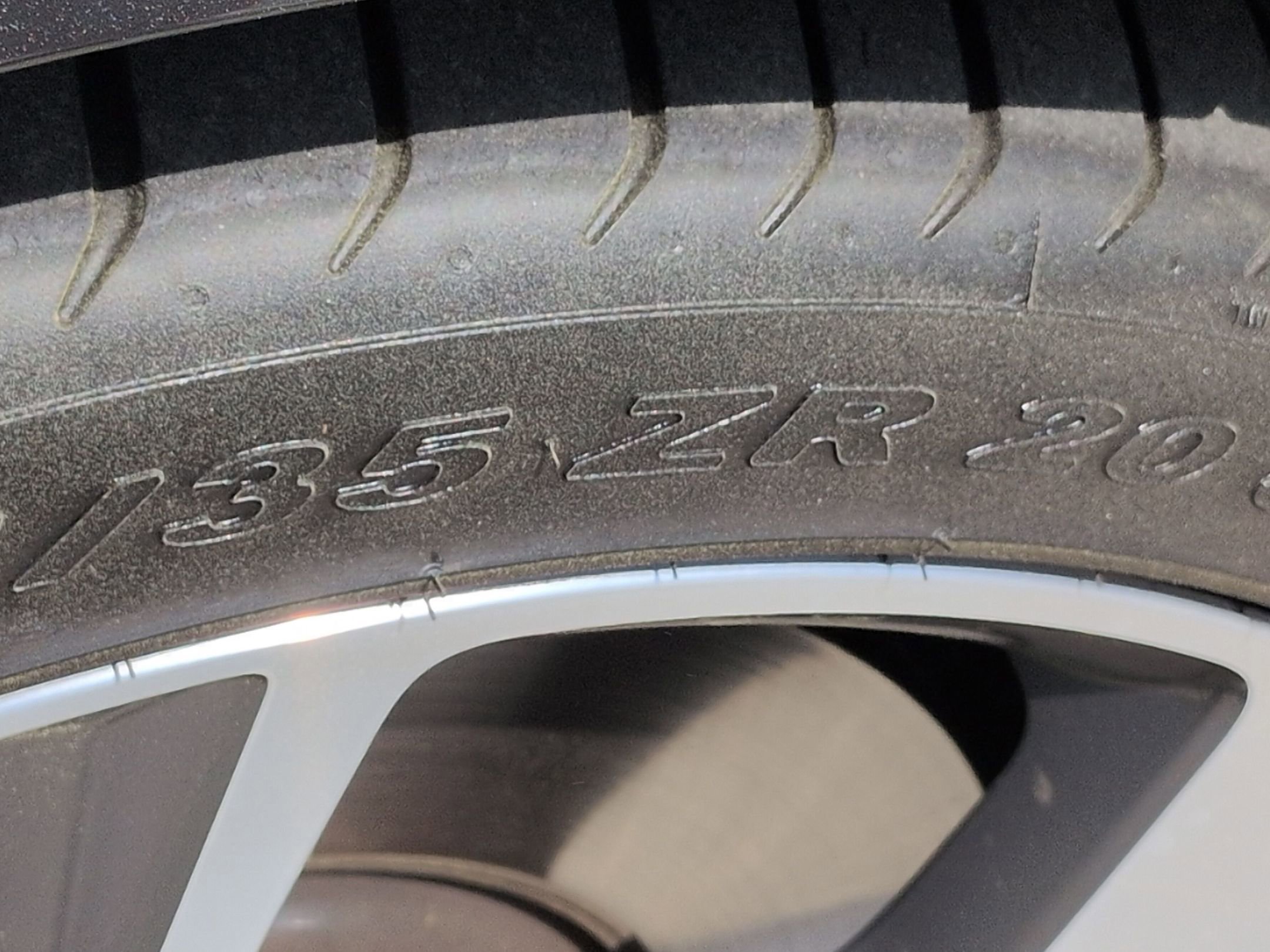 Used 2024 Jaguar F-TYPE R-Dynamic image 14