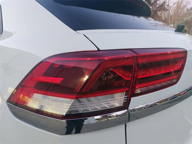 Used 2023 Volkswagen Atlas Cross Sport SE image 33