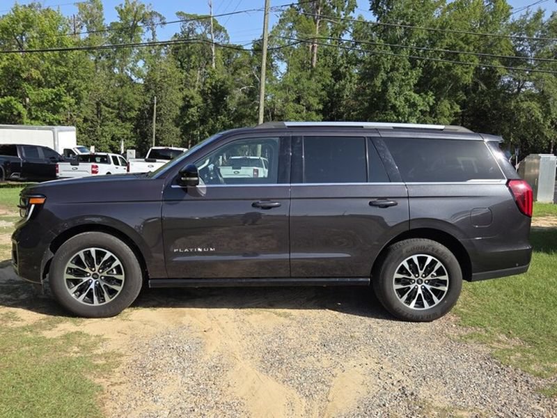 Certified 2025 Ford Expedition Platinum AWD/4WD image 5