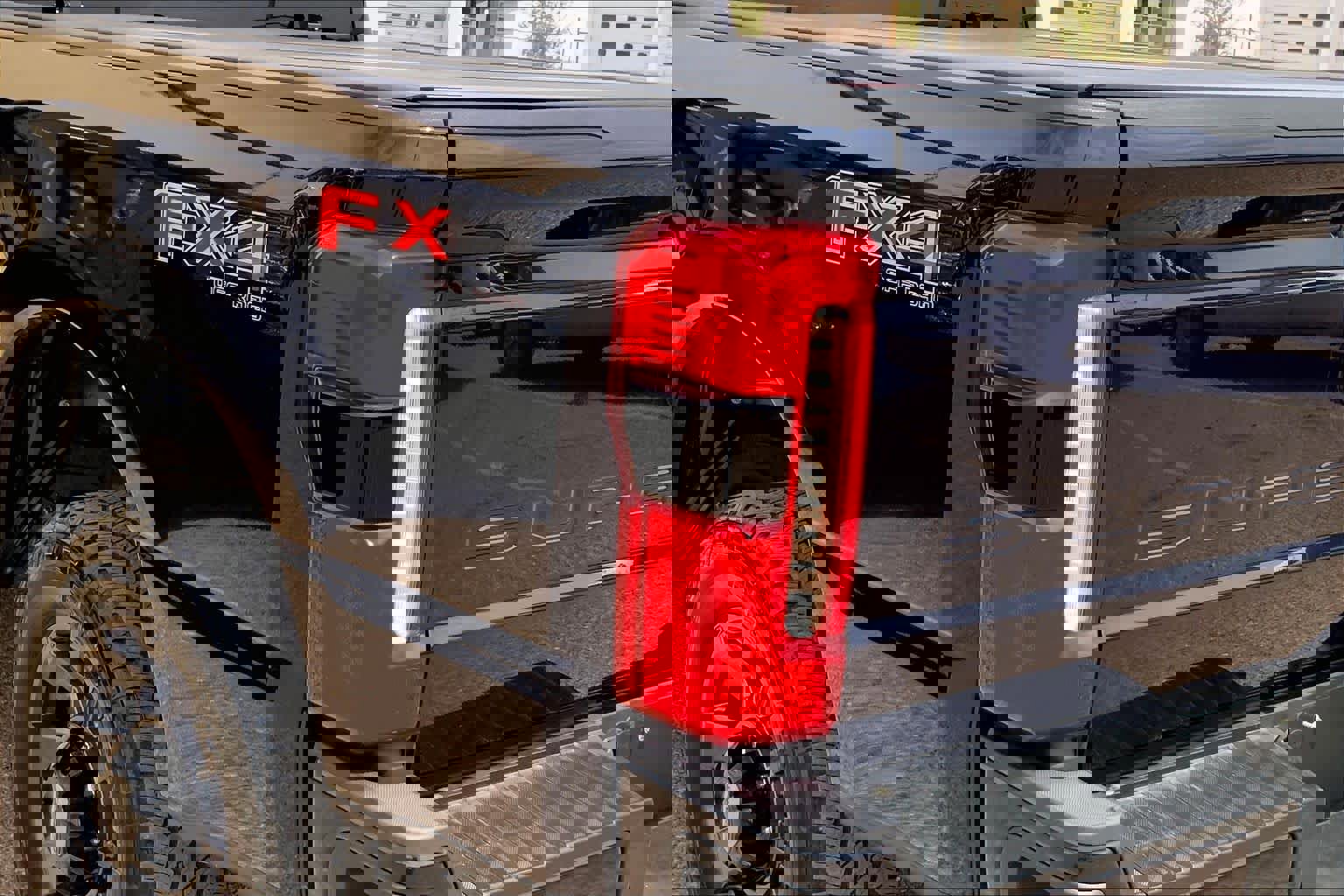 Certified 2024 Ford F250 Lariat w/ Sport Appearance Package image 28