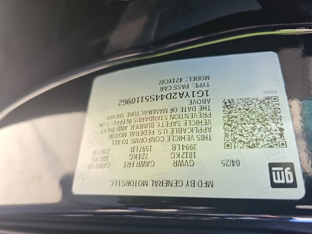 Used 2025 Chevrolet Corvette Stingray Coupe w/ 1LT image 30