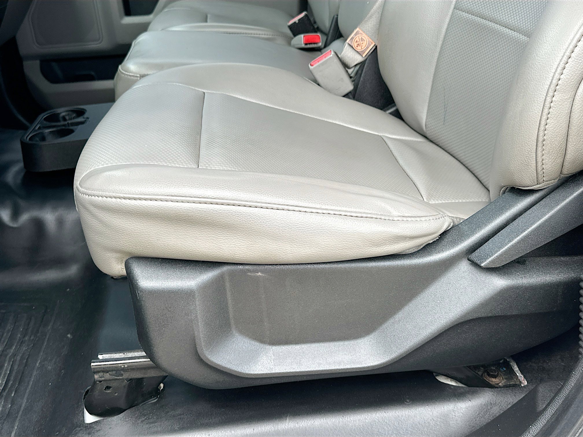 Certified 2017 Ford F150 XL w/ Equipment Group 101A Mid RWD image 17