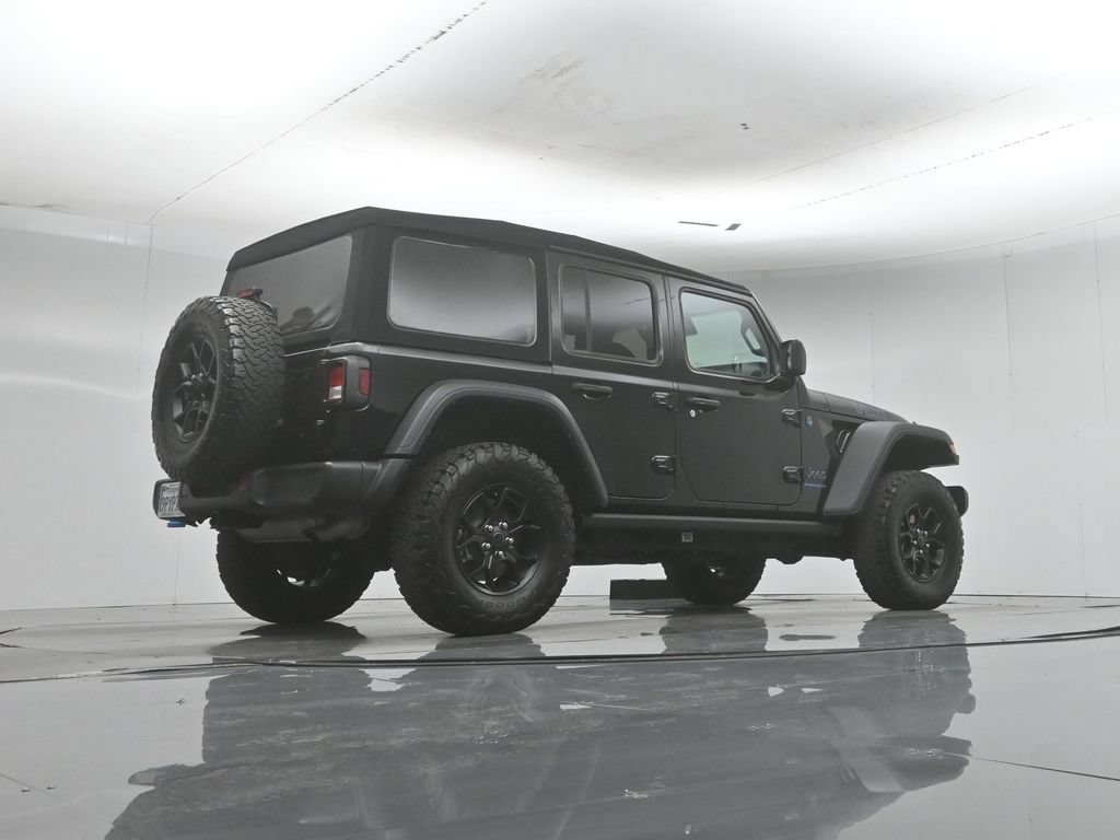 Used 2024 Jeep Wrangler Unlimited AWD/4WD image 50