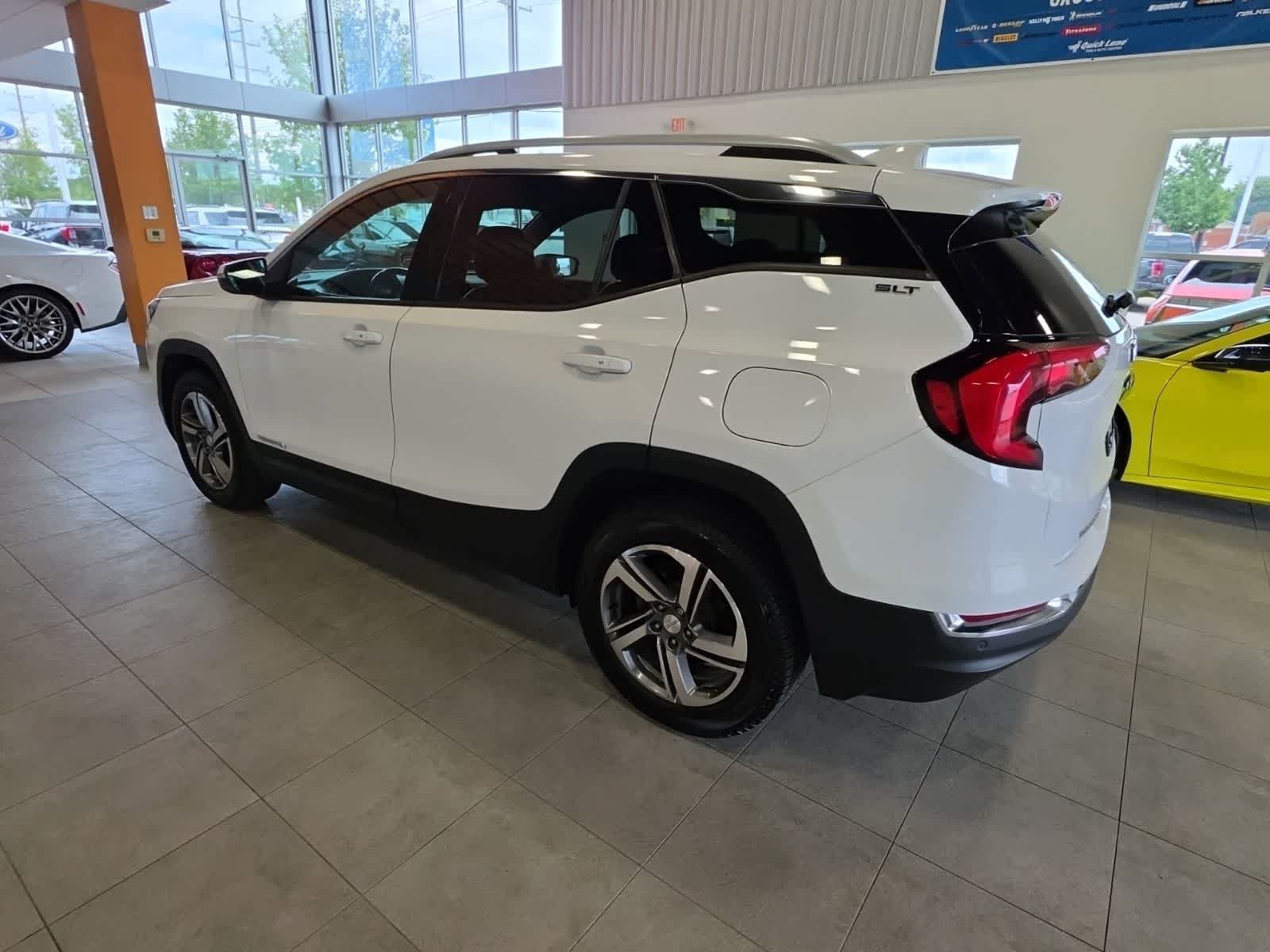 Used 2019 GMC Terrain SLT w/ Preferred Package AWD/4WD image 14