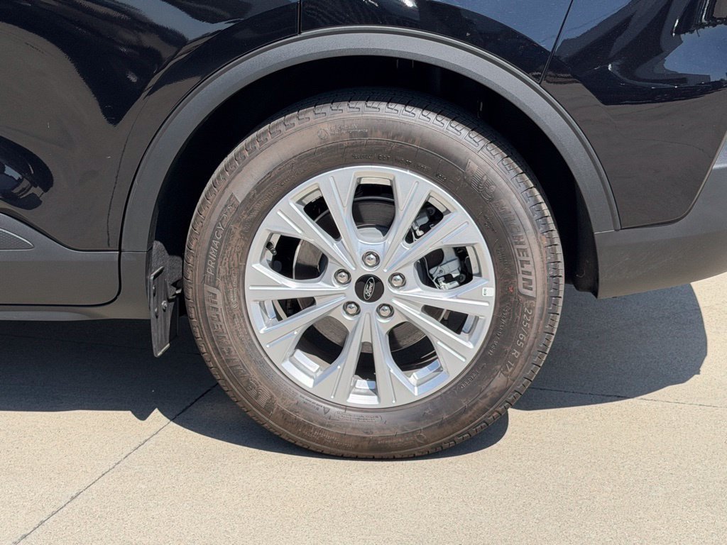 Certified 2025 Ford Escape Active FWD image 18