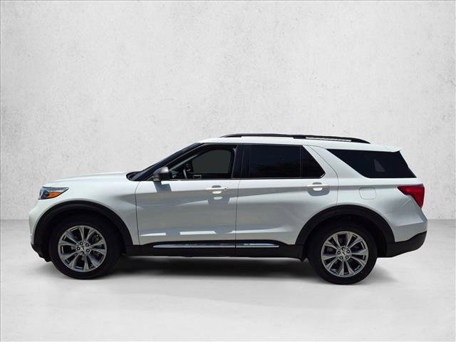 Certified 2023 Ford Explorer XLT w/ Equipment Group 202A RWD image 8