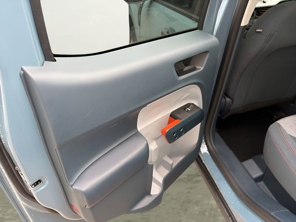 Certified 2022 Ford Maverick XLT image 12