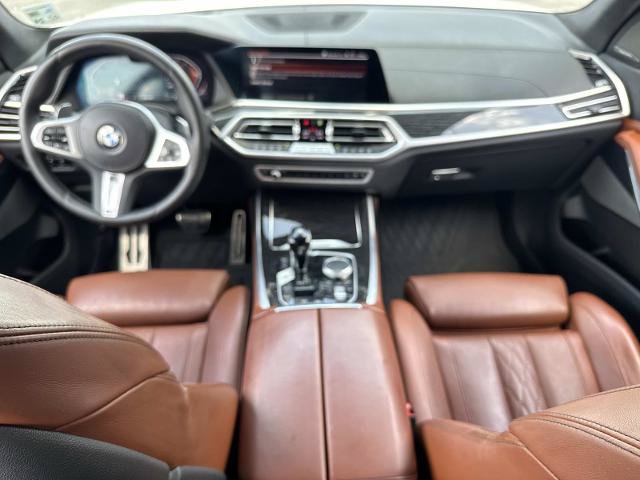 Used 2022 BMW X7 xDrive40i w/ M Sport Package AWD/4WD image 19