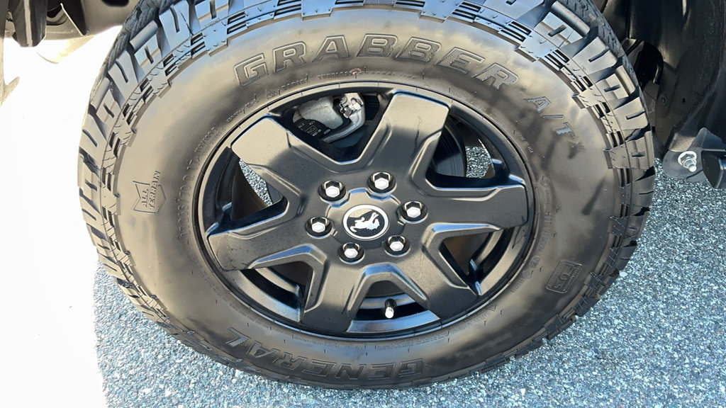 Certified 2024 Ford Bronco Black Diamond AWD/4WD image 13