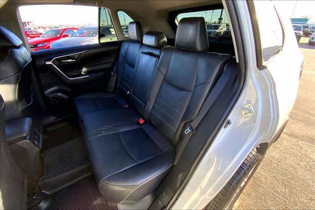 Used 2021 Toyota RAV4 XLE Premium image 20