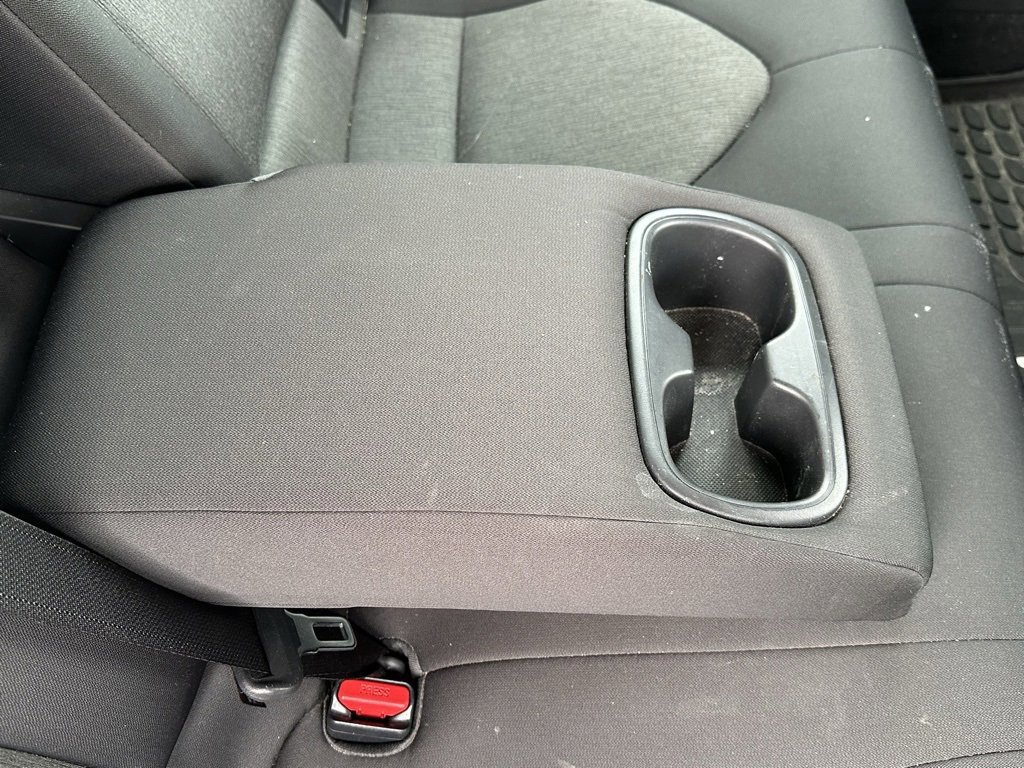 Used 2019 Toyota Camry LE image 18