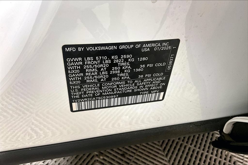 Used 2025 Volkswagen Atlas SE FWD image 27