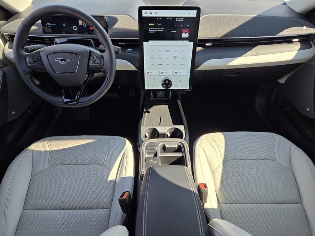 Certified 2025 Ford Mustang Mach-E Premium image 24