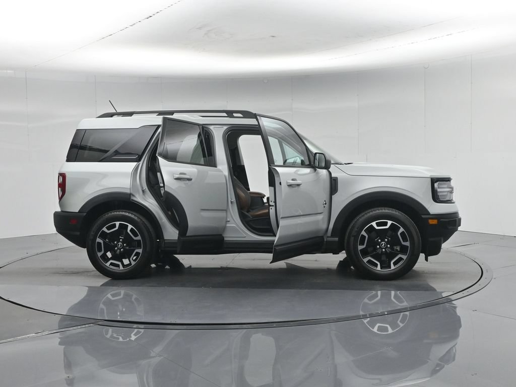 Certified 2023 Ford Bronco Sport Outer Banks w/ Tech Package AWD/4WD image 39