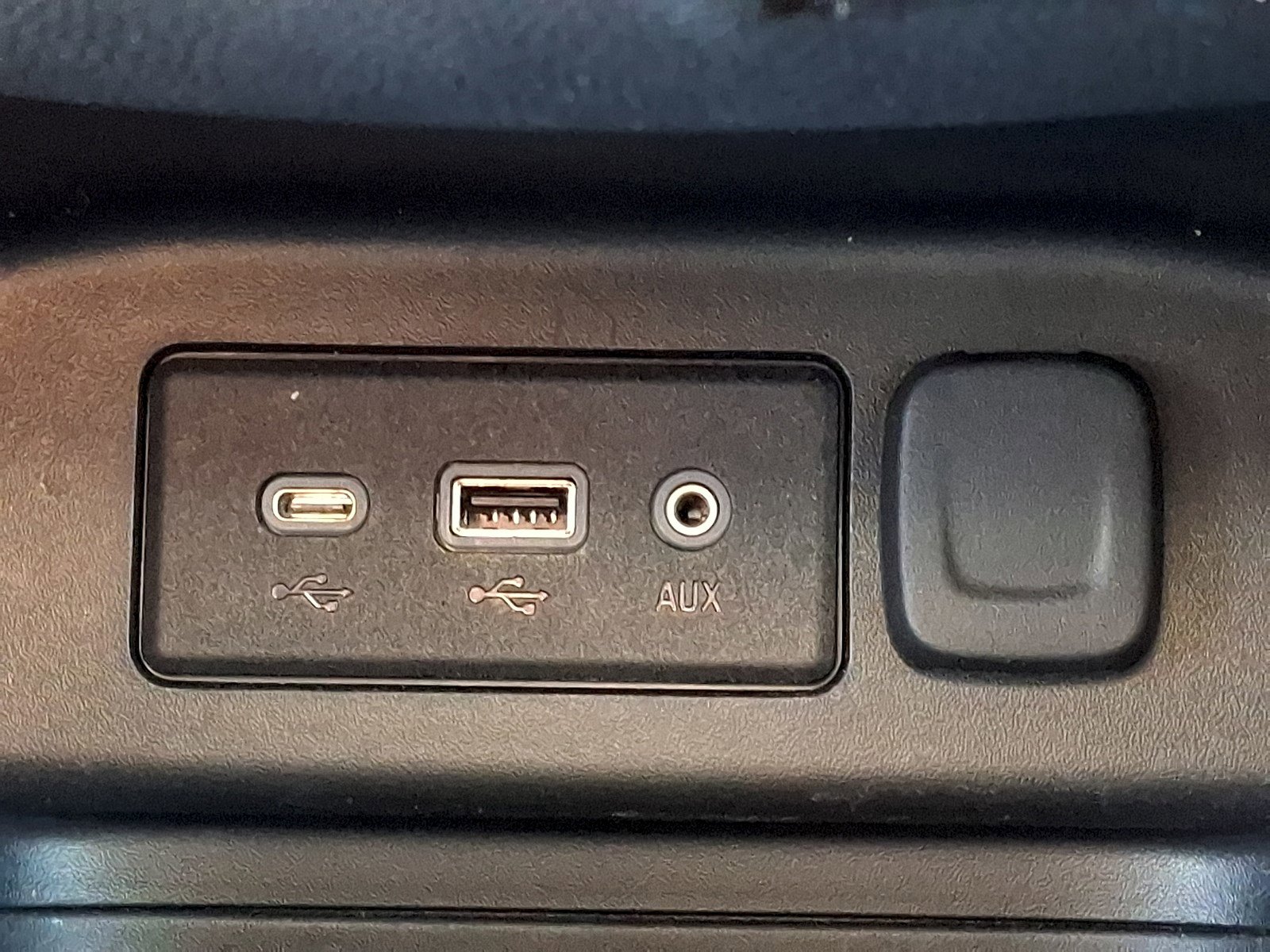 Used 2021 Chevrolet Equinox LT image 23