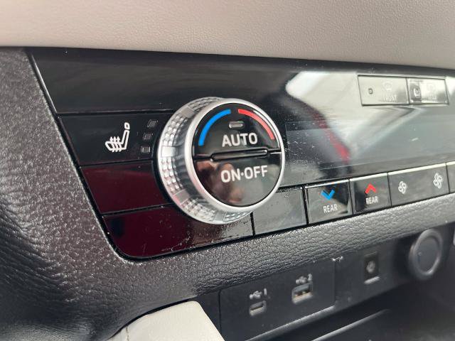 Used 2023 Mitsubishi Outlander AWD image 36