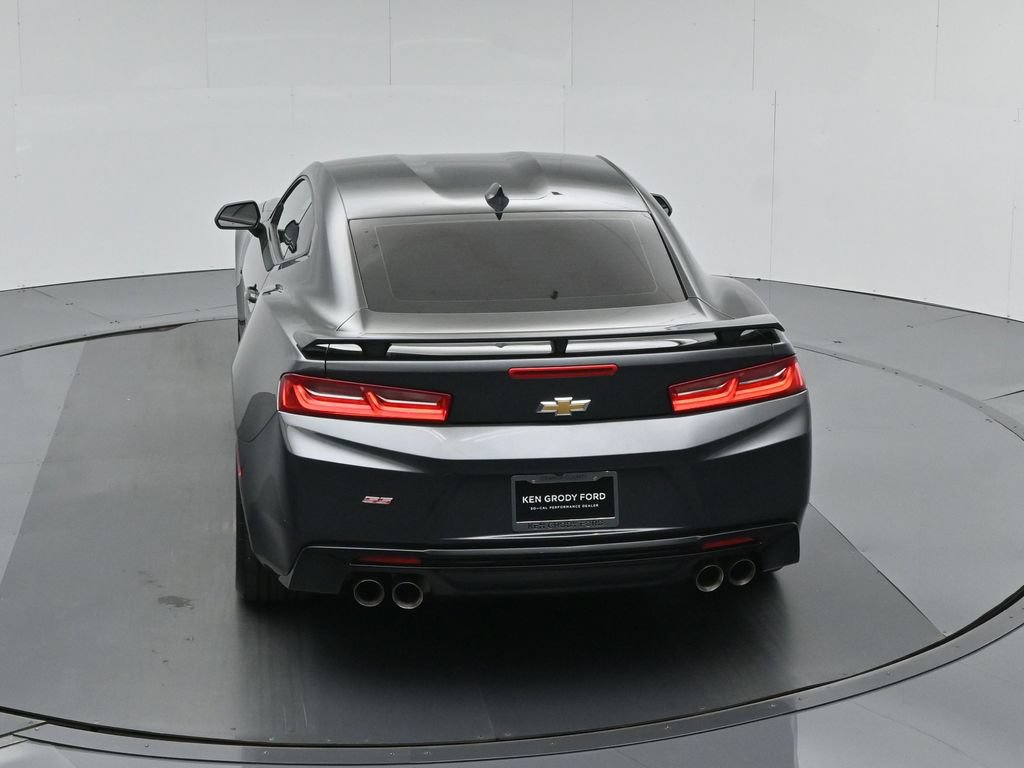 Used 2018 Chevrolet Camaro SS RWD image 42