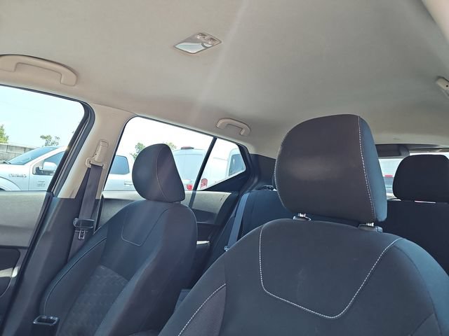 Used 2022 Nissan Kicks SV FWD image 11